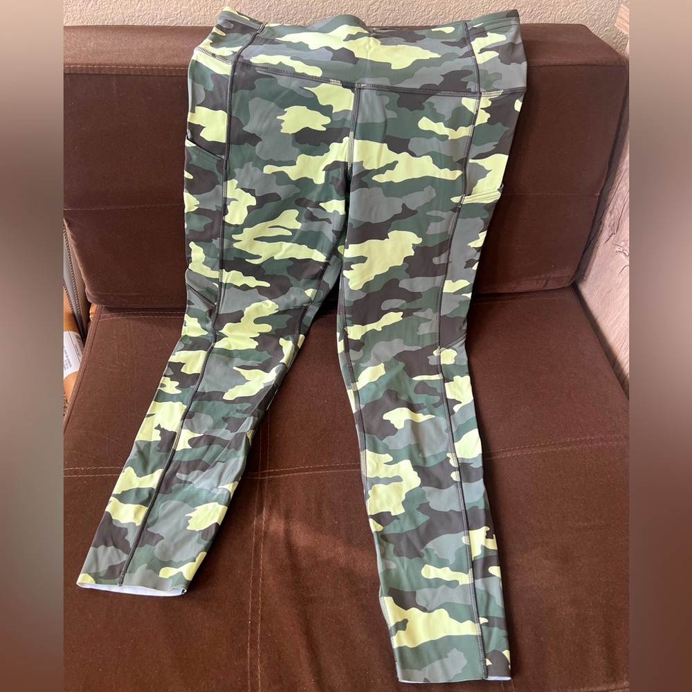 Lululemon crop leggings